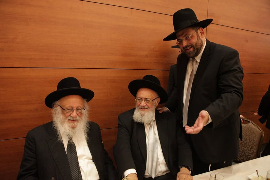 עם הגרב"ד פוברסקי ובנו לייזר ראוכברגר מ"מ ראש עיריית ירושלים