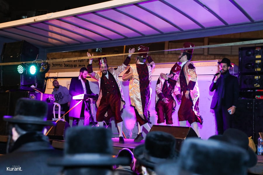 רקדני "האפ קוזאק" שמחו את הירושלמים; תיעוד