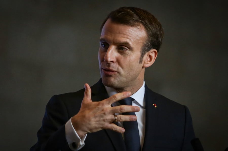 צרפת: הנשיא  עמנואל מקרון חלה בקורונה