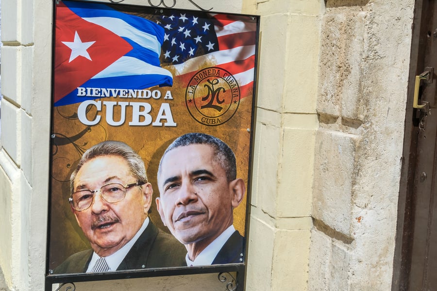 שילוט שנתלה ברחובות קובה עם חימום היחסים בתקופת אובמה