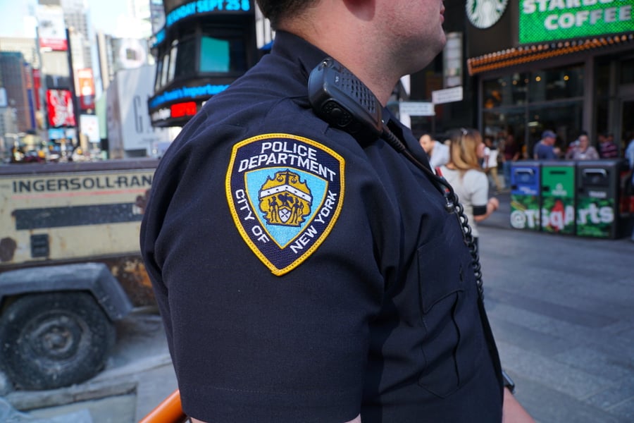 שוטר במשטרת ניו יורק