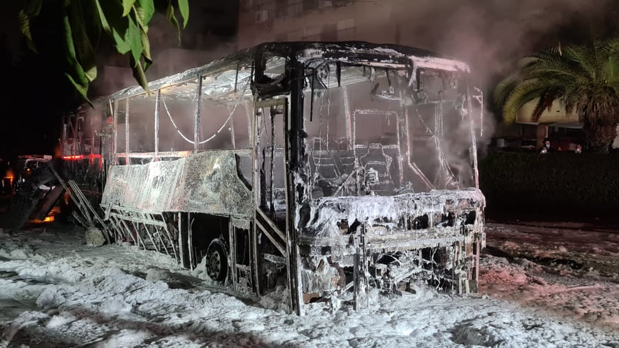 נקמה מסוכנת: האוטובוס בער, אך כוחות החירום לא הגיעו