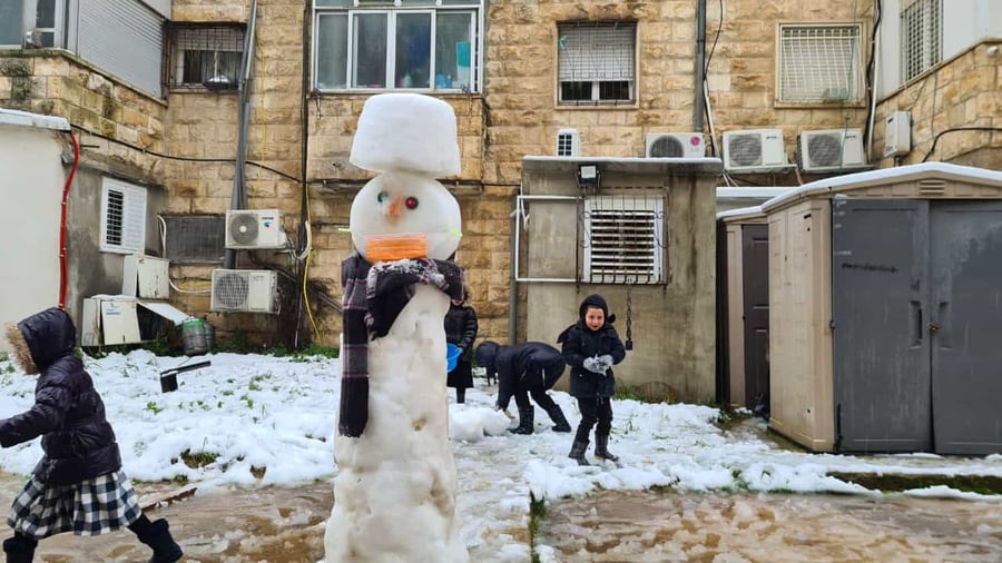 אלו הן בובות השלג של הילדים הירושלמים