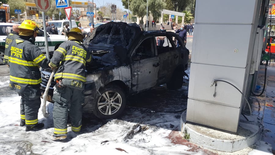 בתדלוק: הרכב עלה באש - התחנה הוצתה