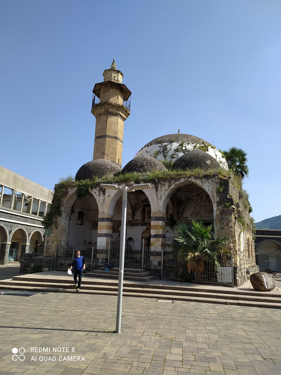 מסגד א-זידאני עליו ישנה מסורת שנבנה ע"י תרומת המקובל הגר"ח אבועלפיה