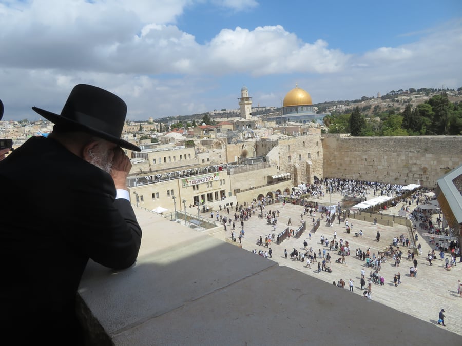 ראש הישיבה הגרב"ד פוברסקי עלה לרגל - לירושלים • תיעוד
