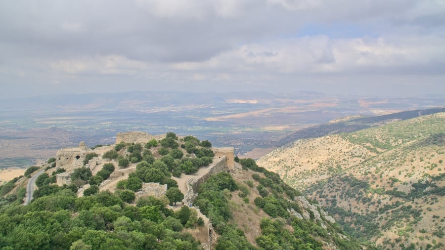 הנוף ממבצר נמרוד בגולן