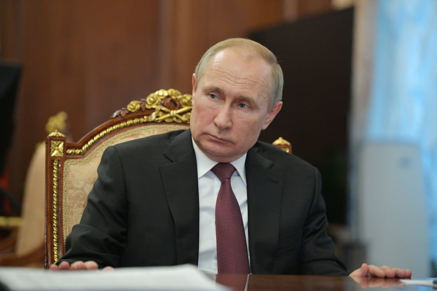 הבטיח שישיב את הספרים. נשיא רוסיה פוטין