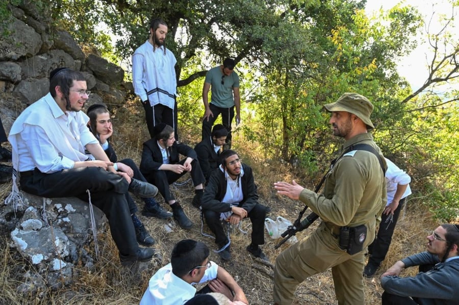 תיעוד: יהודים עלו ל'הר הבתרים' בגבול לבנון