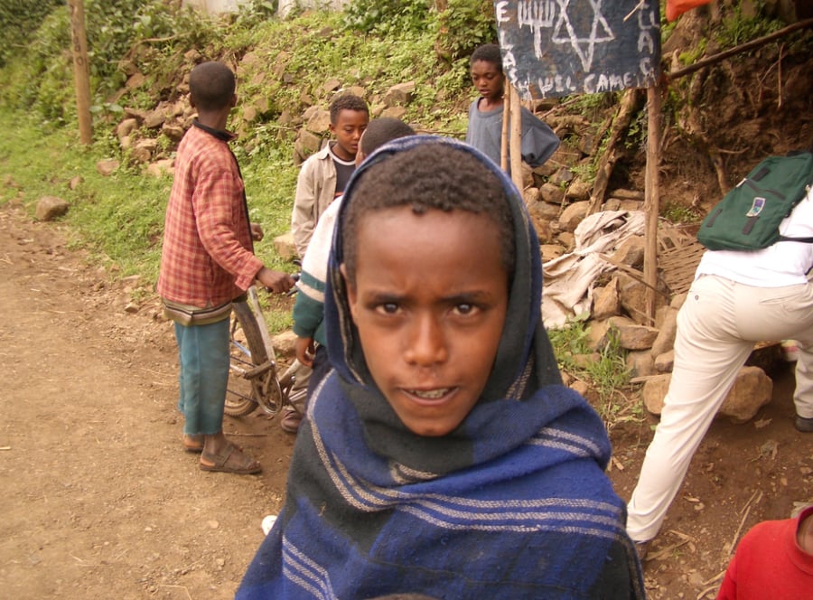 ילדי הפלשמורה במחנה מעבר, 2007