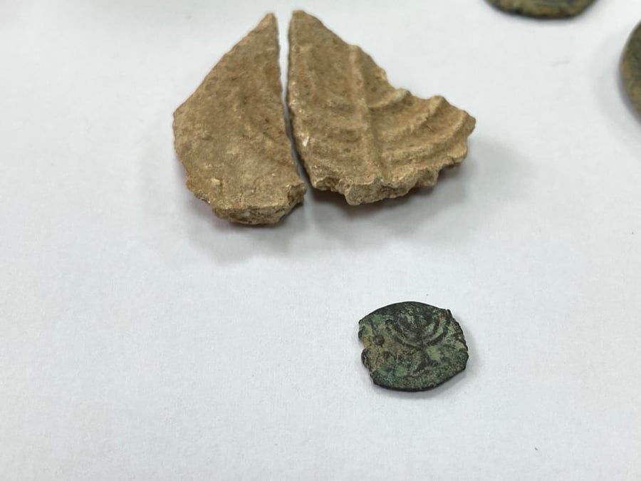 המשטרה איתרה מטבעות מזמן החשמונאים