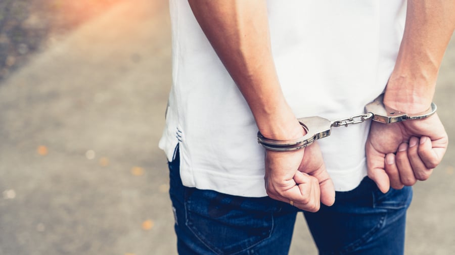 נעצרו שני ערבים חשודים בירי זיקוקים בי-ם
