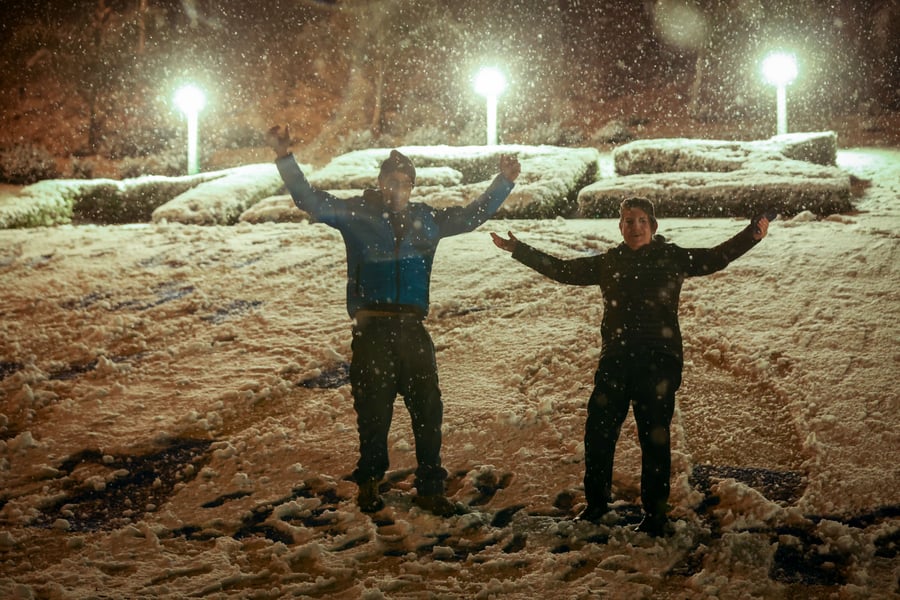 שלג ומחסומים: לילה לבן בעיר צפת • תיעוד