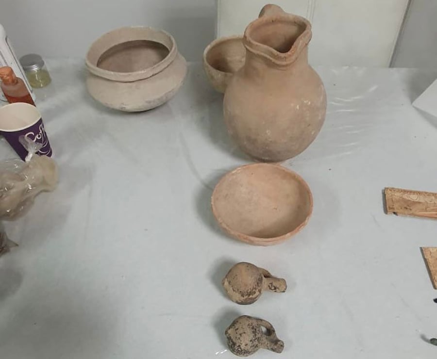 בשכונת רמות בירושלים: אותרו פריטים ארכיאולוגיים עתיקים
