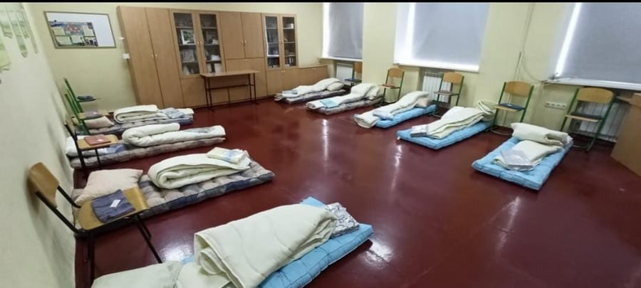 הבחורים נמלטו: אולם הישיבה הוסב למרכז קליטה לפליטים באוקראינה