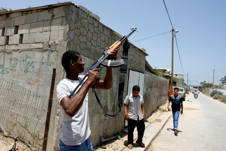 ערבי בן 16 נעצר על החזקת שני רובי M-16