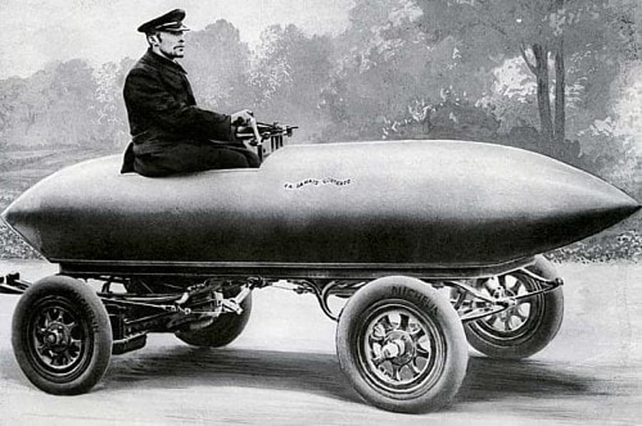 הרכב החשמלי הראשון שהגיע ל-100 קמ''ש. לרכב קראו La Jamais Contente ('המאושרים לעולם') בלגיה, 1899