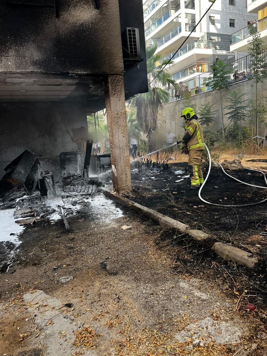 בני ברק: שריפה פרצה מתחת לבניין מגורים