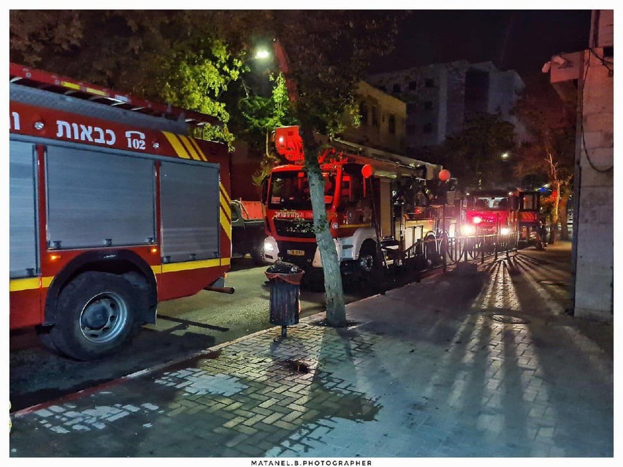 באר שבע: לוחמי האש חילצו לכודים משריפה בעיר