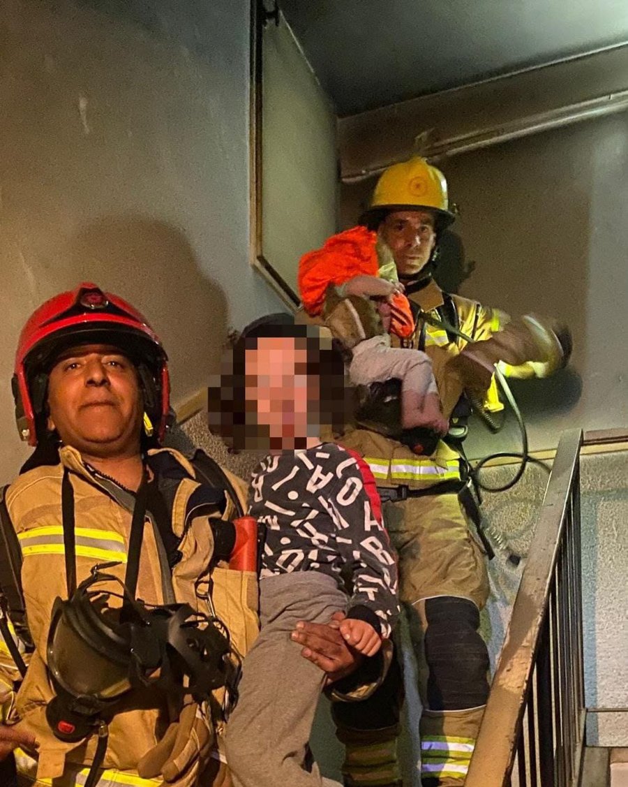 נס בערד: משפחה חרדית חולצה מבניין בוער