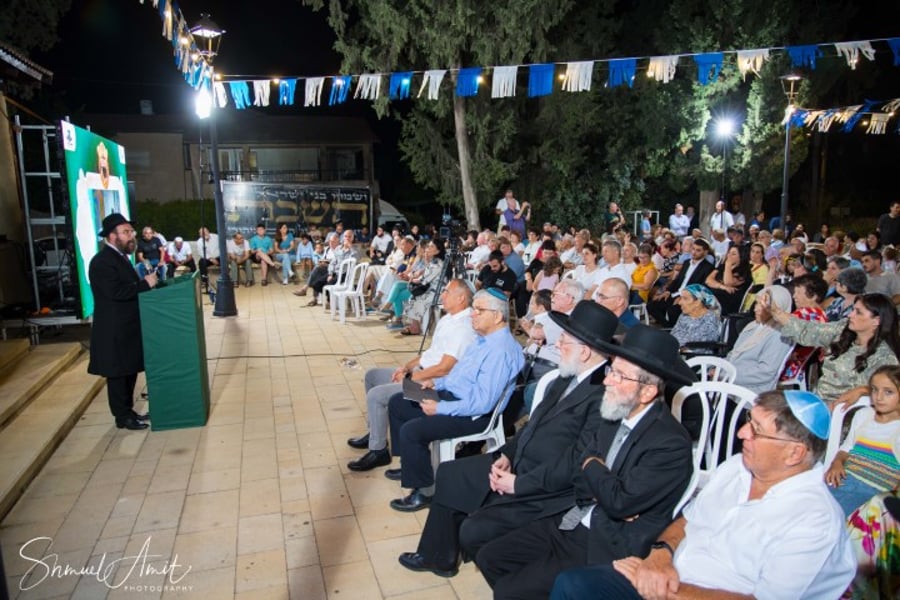 חג גבעת עדה: בית הכנסת נפתח מחדש והרב החרדי הוכתר לרב