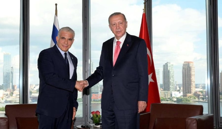 לפיד בפגישה עם נשיא טורקיה ארדואן