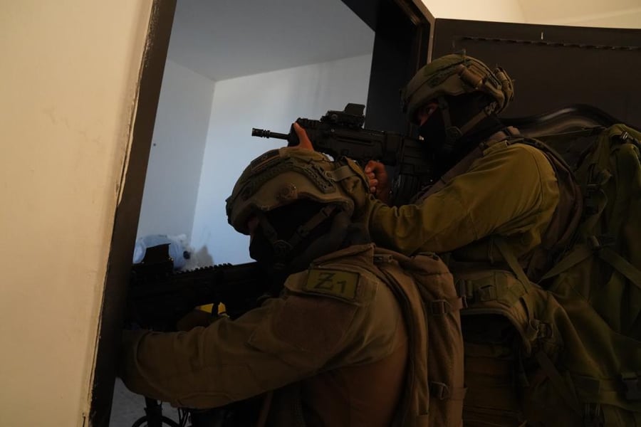 הלוחמים עצרו חשודים בירי לעבר כוחות צה"ל בקבר יוסף