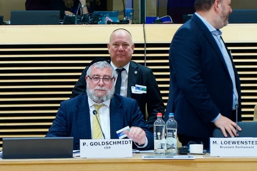 הגר"פ גולדשמידט התריע בכנס החירום: "חופש הדת באירופה בסכנה"