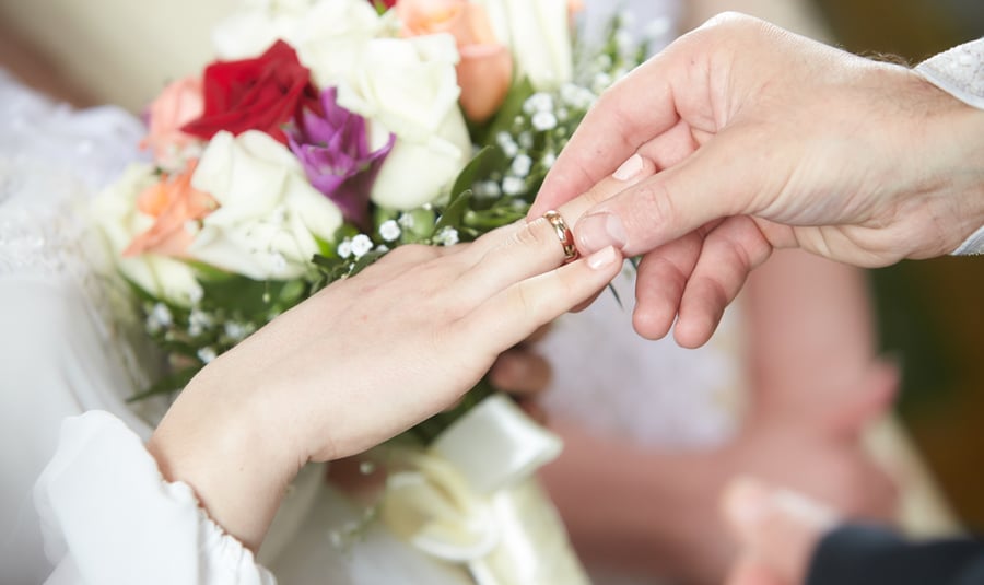צאו (מהקופסא): 12 רעיונות מקוריים לחגוג יום נישואין