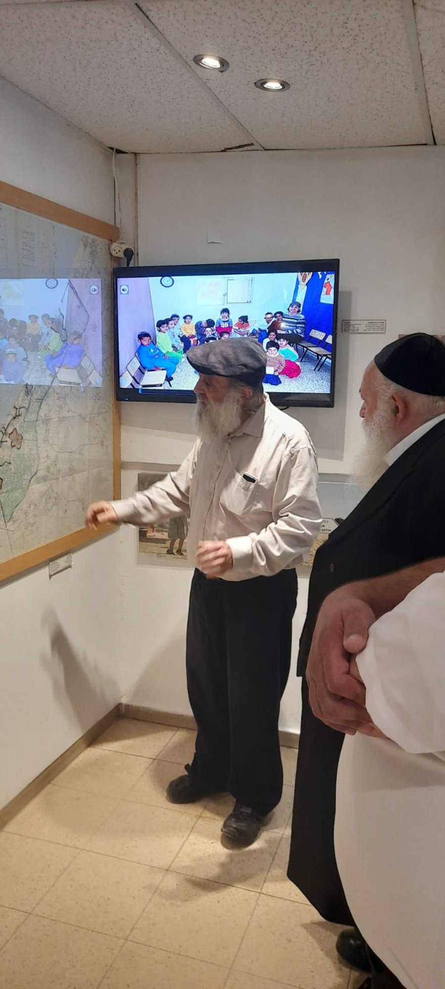 גולדקנופף במוזיאון גוש קטיף: "איך יכול יהודי לפגוע ביהודי?"