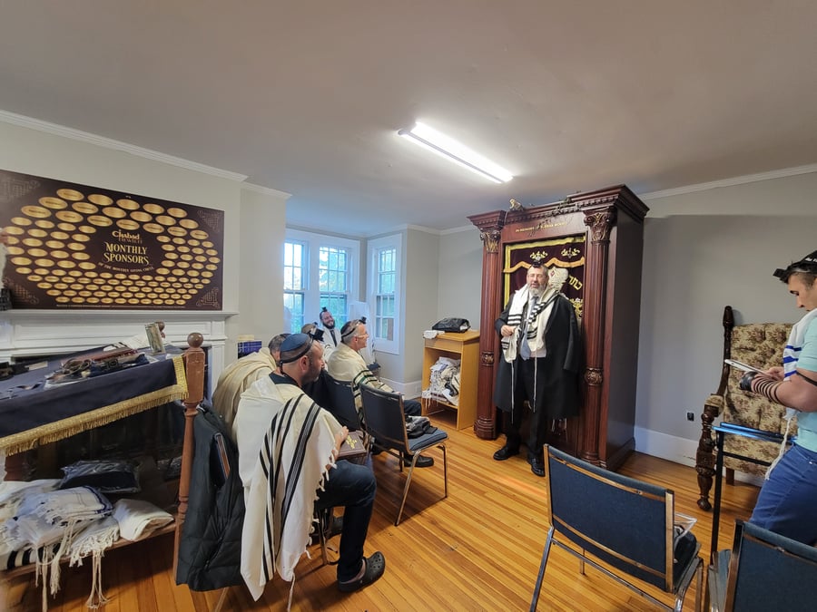 הרב הראשי לישראל ביקר בבית חב"ד בלונג איילנד שבארצות הברית