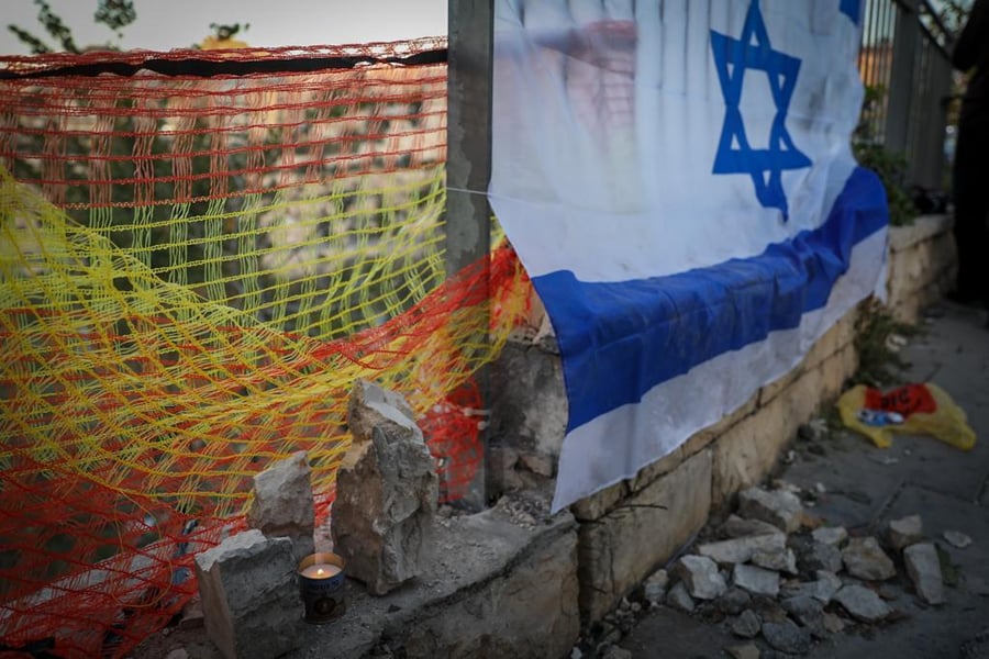 נר נשמה ולוח מחורר: כך נראה איזור הפיגוע היום בירושלים