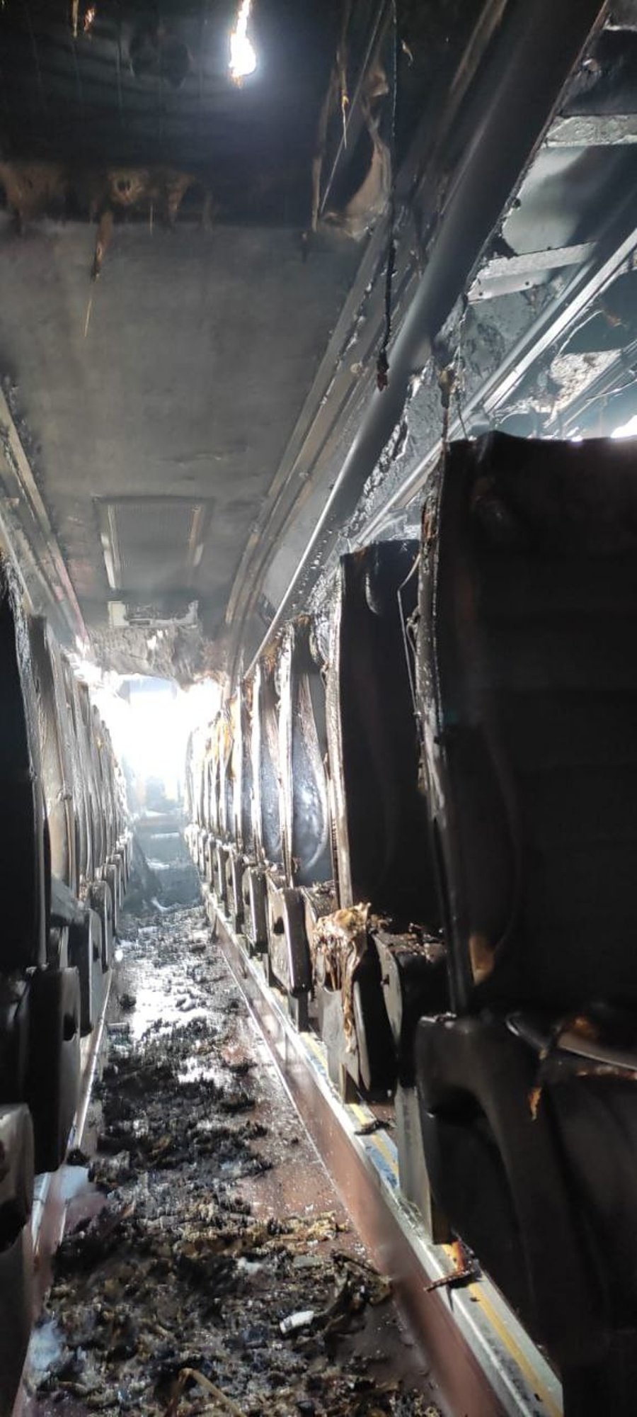 בשתי ערים בצפון: נשרפו בלילה אוטובוסים של הסעת תלמידים