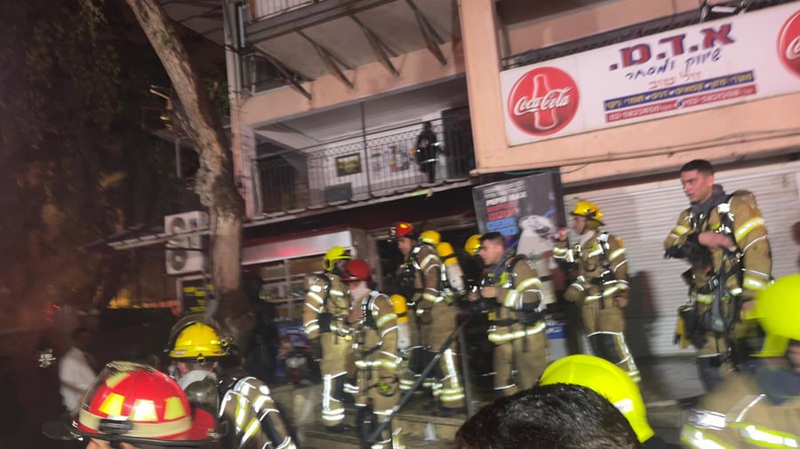 בשכונה החרדית: שריפה פרצה בליל שבת וכילתה את החנות