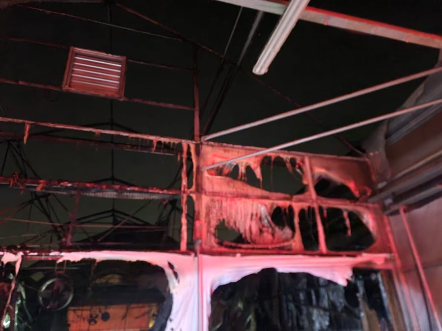 לוחמי האש הוזעקו לסייע בכיבוי האש בחוות קנאביס | תיעוד