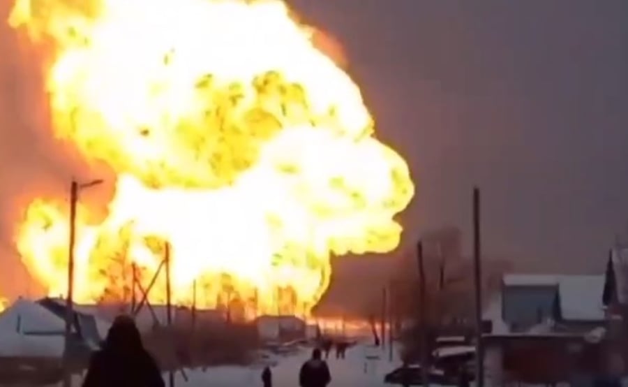 אוקראינה? צפו בתיעוד: פיצוץ אדיר של צינור גז בלב רוסיה