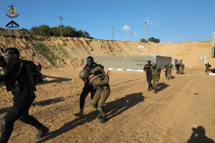 החמ"ל ערך תרגיל: חטיפת חיילים ישראליים מתוך המוצב