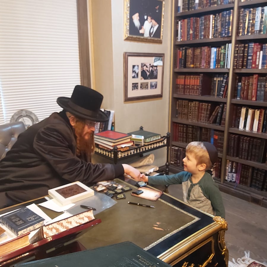 האדמו"ר מקאליב ערך ביקור חיזוק בקהילה היהודית בשיקאגו