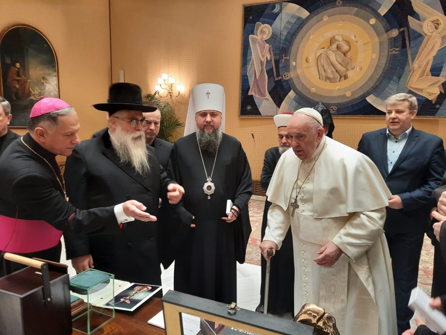 רבה של אוקראינה לאפיפיור: "העולם לא למד מהשואה"