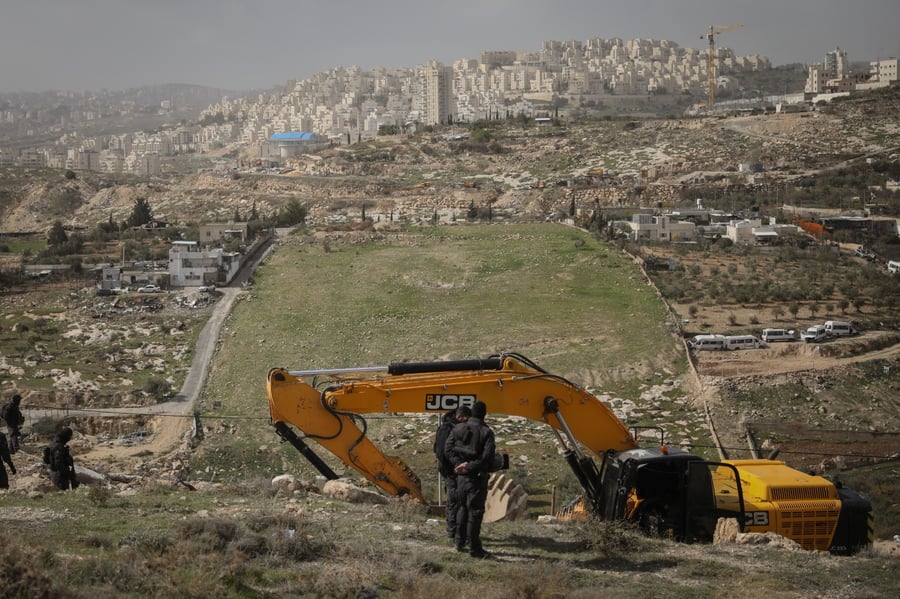 אחרי ביקור המזכיר בלינקן: נמשך מבצע הריסות המבנים הבלתי-חוקיים במזרח ירושלים