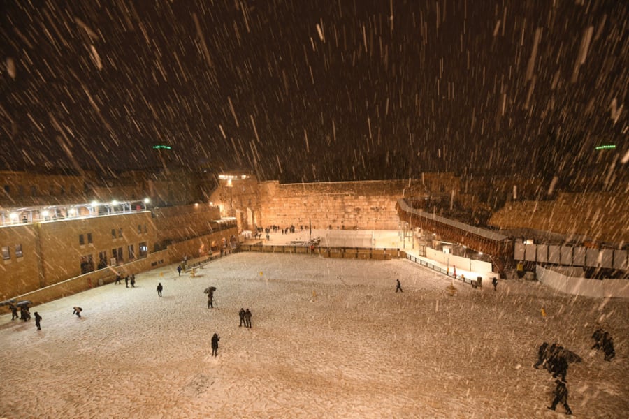 הפוגה קלה לקראת שיא הסערה; האם יש סיכוי לשלג בירושלים?