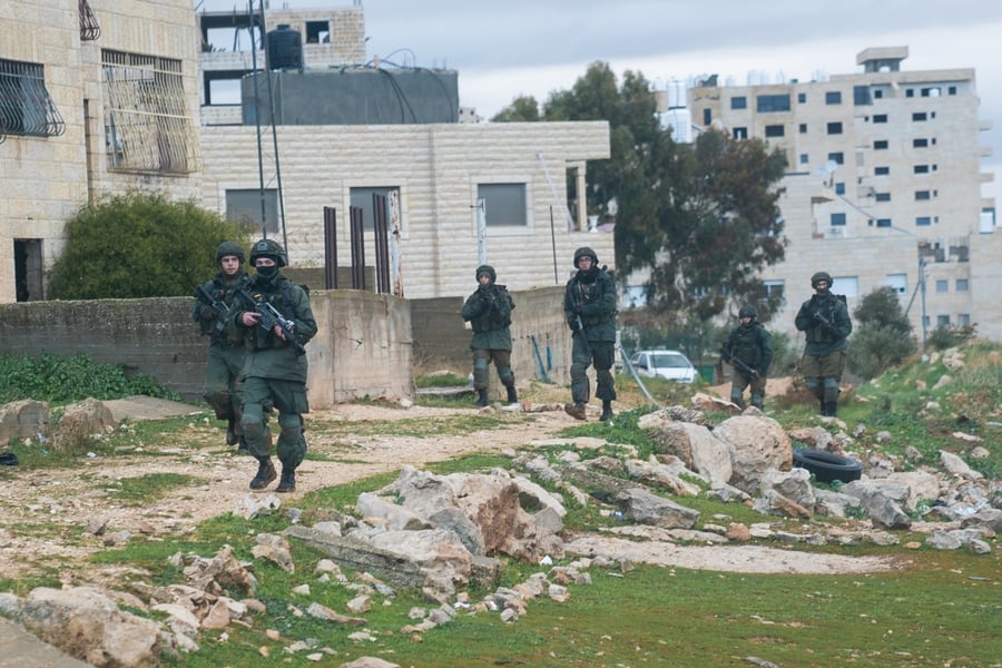 8 מבוקשים נעצרו: אבנים יודו על כוחות הביטחון