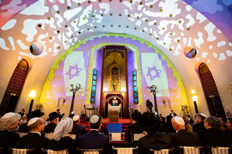 קיטוב בחברה הישראלית? כך נראו חגיגות ה-100 לבית הכנסת בתל אביב