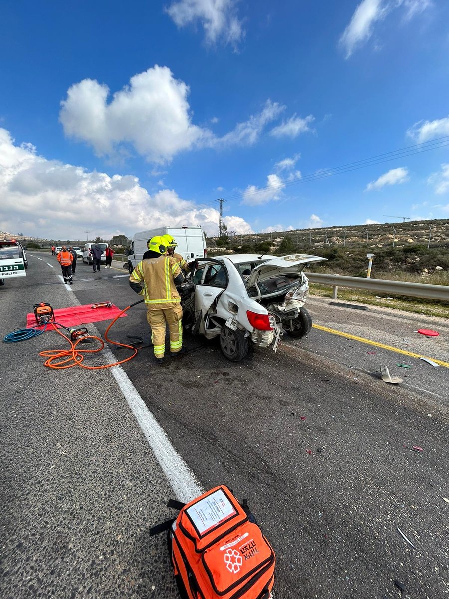תאונה קשה בכביש 443: הרכב התהפך והנהג נהרג