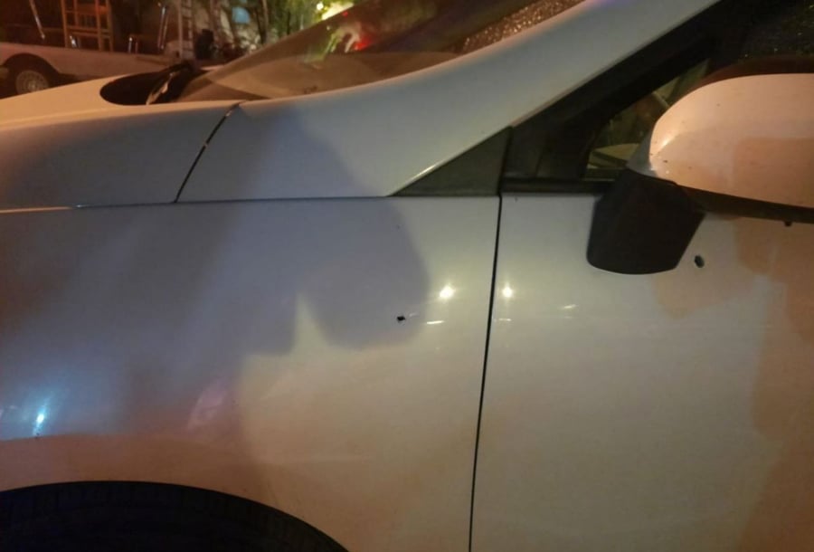 מחבלים ירו לרכב ישראלי, הנהגת נפצעה באורח קל מאוד