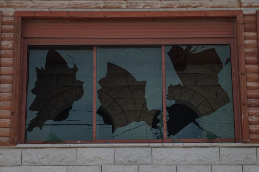 חווארה - היום שאחרי הפיגוע והמהומות: הרס, שקט ומצוד אחר המחבל