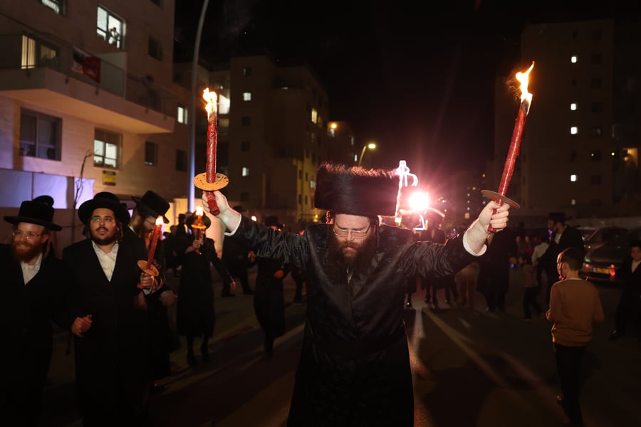 הכנסת ספר תורה לביהמ"ד 'דברי נפתלי' טשאקווא בבית שמש