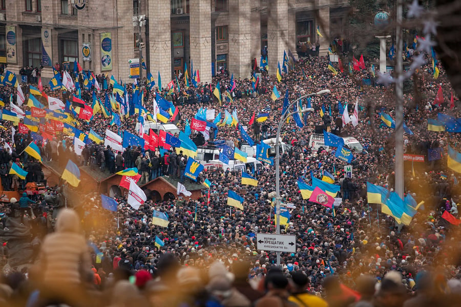 מחאות הענק באוקראינה ב-2014 שהביאו להמלטות של הנשיא הפרו רוסי