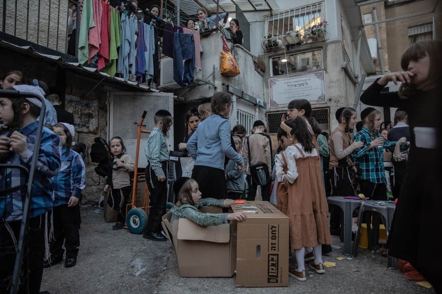 גוגואים או אג'ואים? השוק של ילדי ירושלים | תיעוד מטריף
