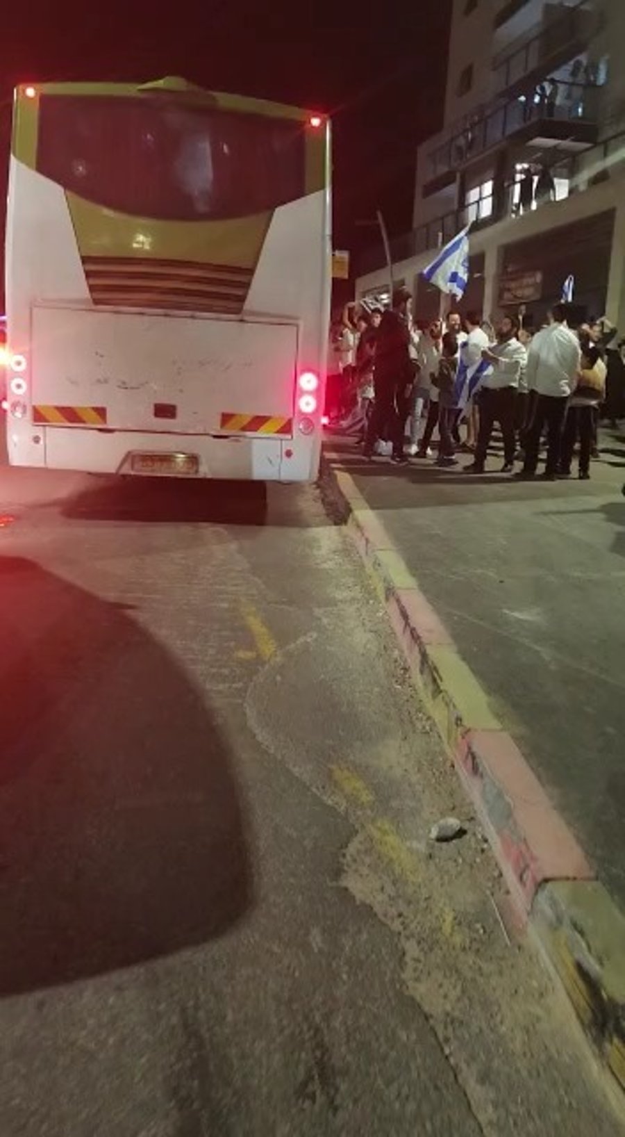 ה'קנאים' נמלטו לאוטובוס שהביא אותם